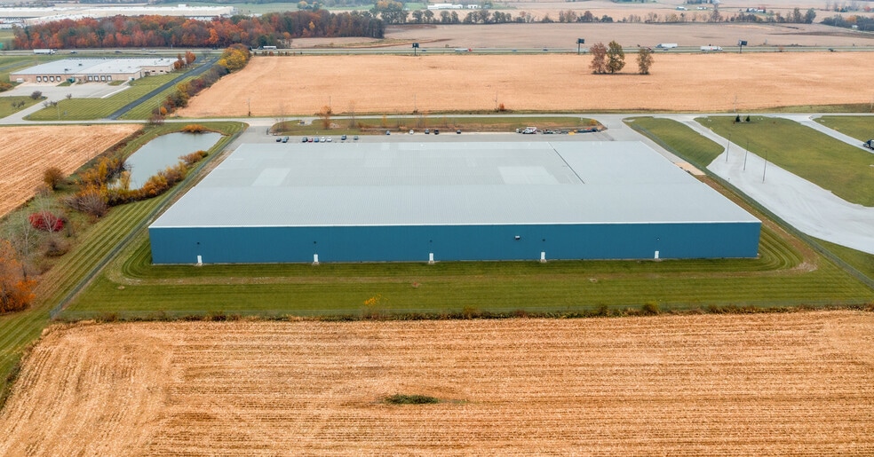 902 H.L. Thompson Jr. Dr, Ashley, IN for sale - Building Photo - Image 3 of 14