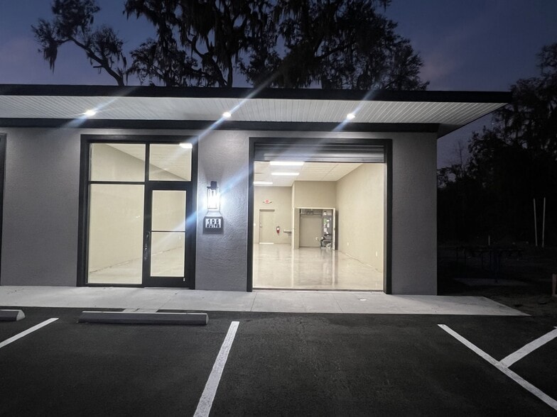 745 Tillman Pl, Plant City, FL for lease - Building Photo - Image 2 of 22