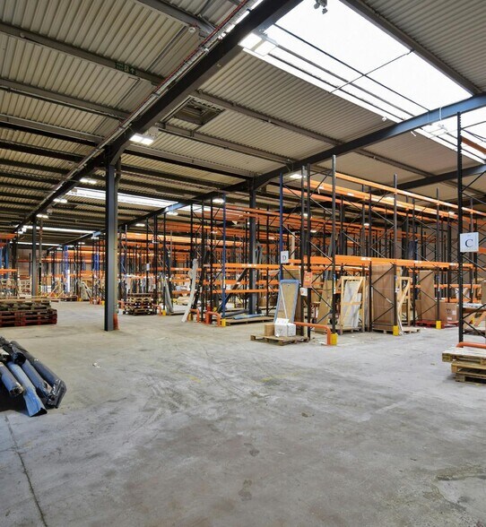 Padgets Ln, Redditch for sale - Interior Photo - Image 1 of 1