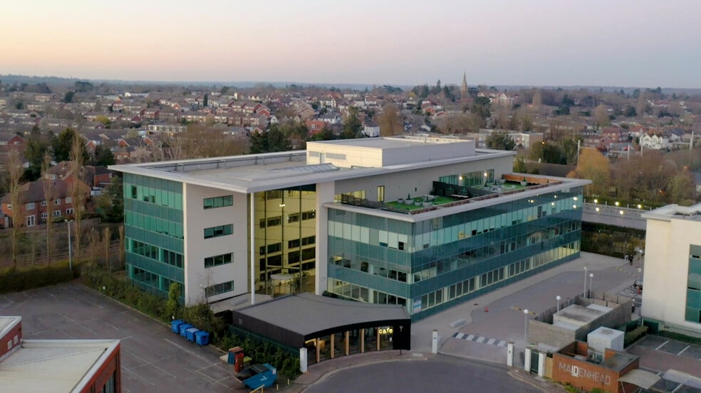 60 Norden Rd, Maidenhead for lease - Aerial Video - Image 2 of 14