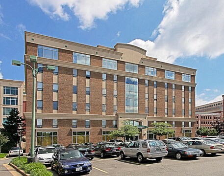 eisenhower alexandria 2121