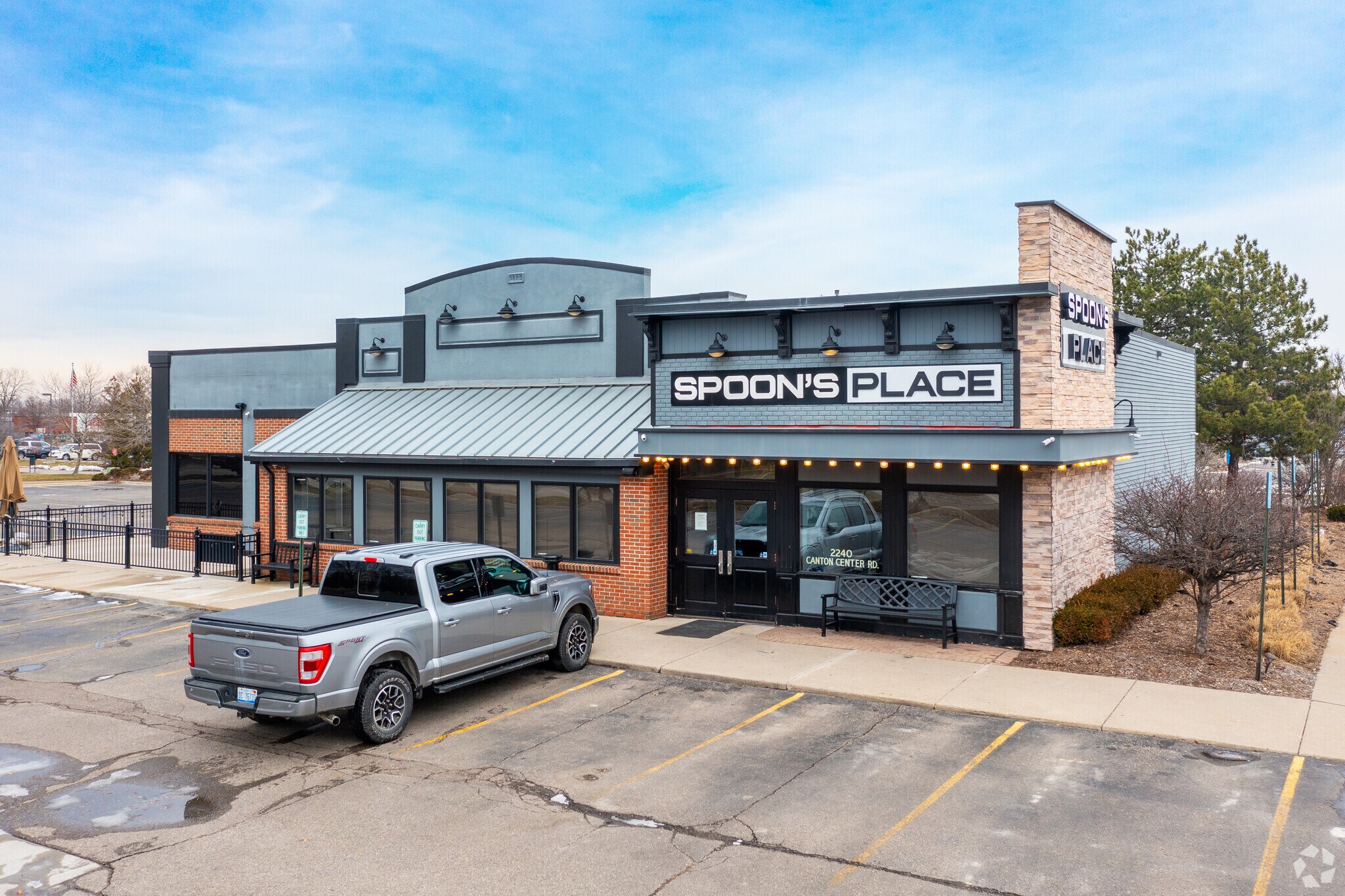 2240 N Canton Center Rd, Canton, MI for lease Building Photo- Image 1 of 6