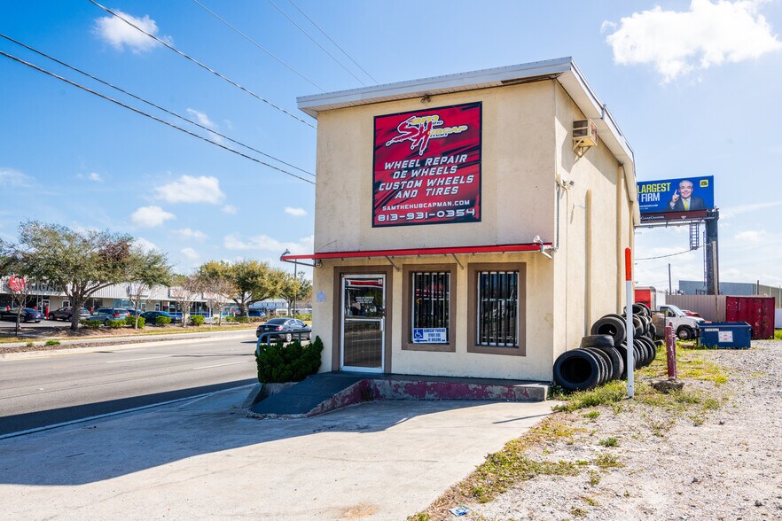 1411 E Busch Blvd, Tampa, FL for sale - Primary Photo - Image 1 of 1