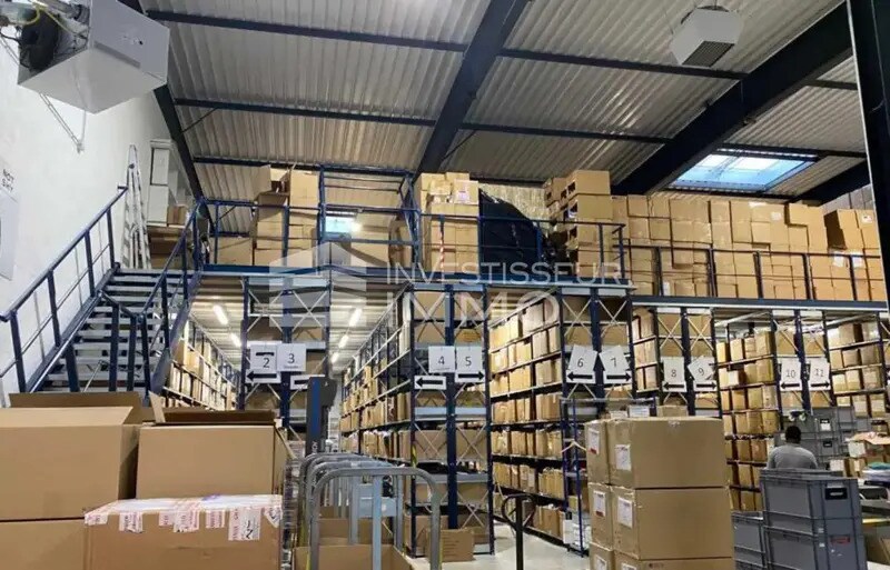 Flex in Villetaneuse for lease - Interior Photo - Image 2 of 3