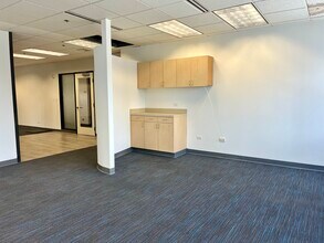 1440 Kapiolani Blvd, Honolulu, HI for lease Building Photo- Image 2 of 5