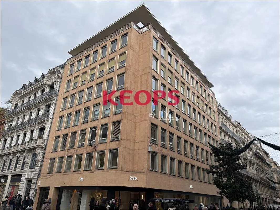 Office in Toulouse for lease Building Photo- Image 1 of 11