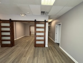 1701-1735 W Armitage Ct, Addison, IL for lease Interior Photo- Image 2 of 5