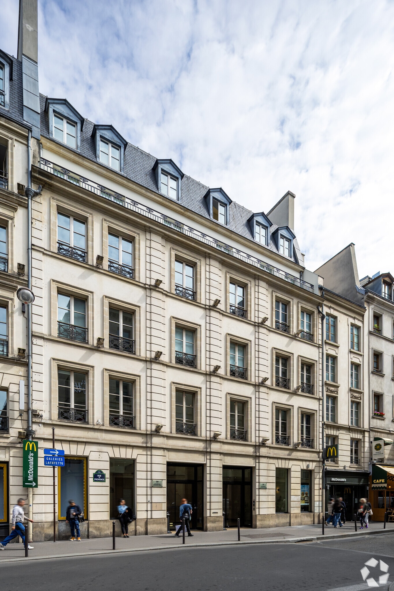 94 Rue De Provence, Paris for lease Building Photo- Image 1 of 8