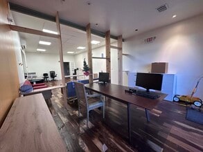 12010 Dairy Ashford, Sugar Land, TX for lease Interior Photo- Image 2 of 3