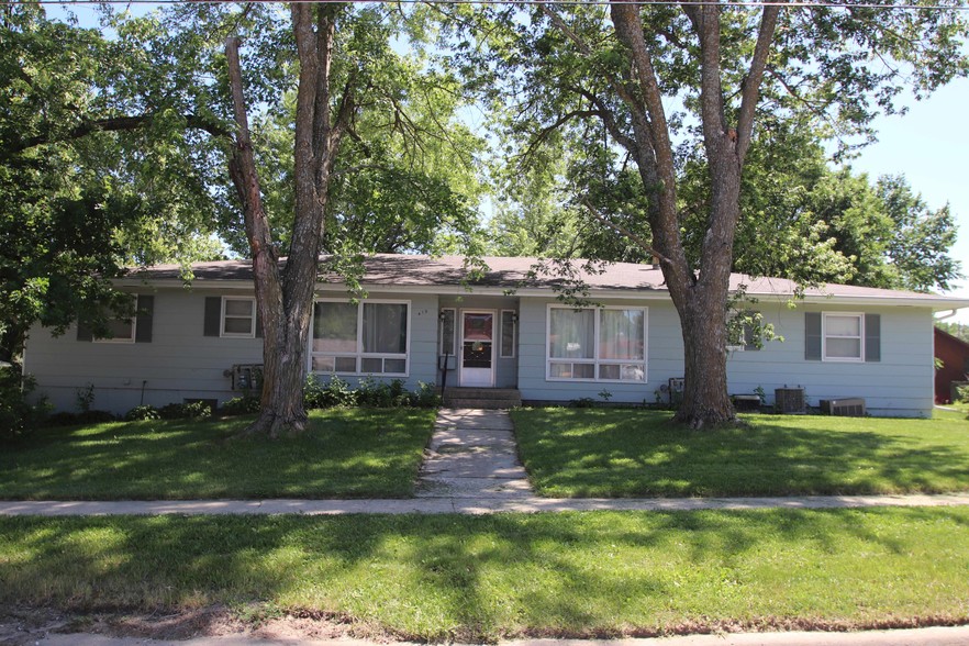 413 E Main St, Lamoni, IA for sale - Building Photo - Image 1 of 1