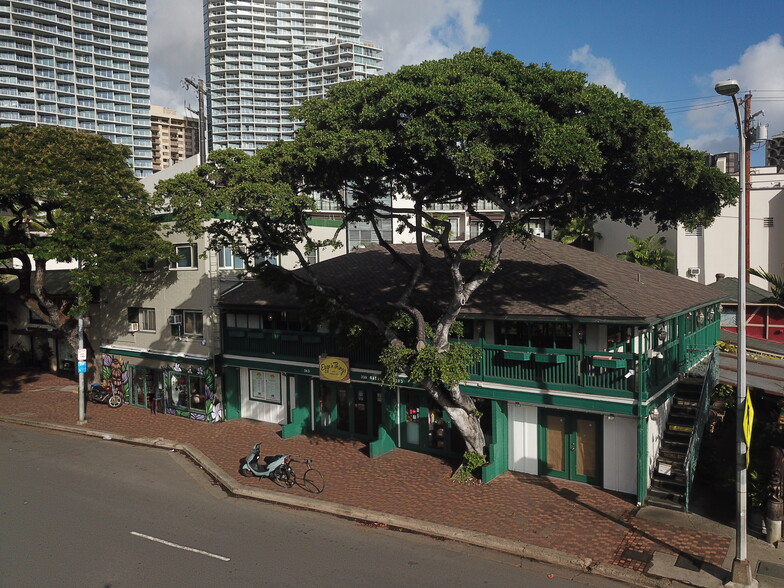 337-341 Saratoga Rd, Honolulu, HI for sale - Building Photo - Image 1 of 3