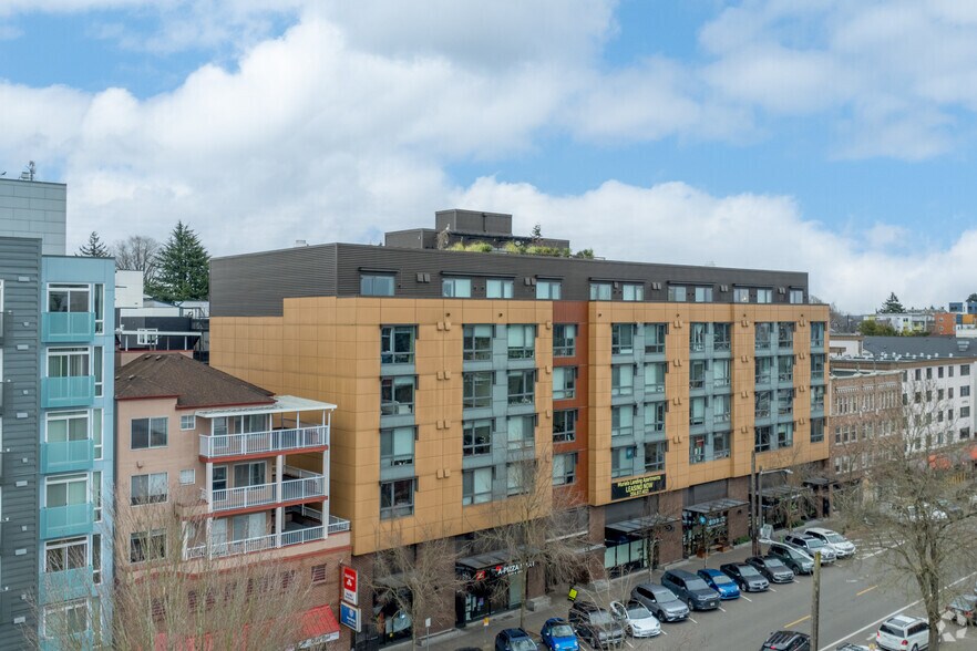 5240 University Way NE, Seattle, WA for sale - Primary Photo - Image 1 of 1