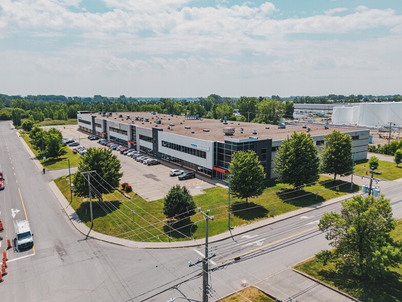 2600-2650 Av André, Dorval, QC for lease - Building Photo - Image 2 of 5