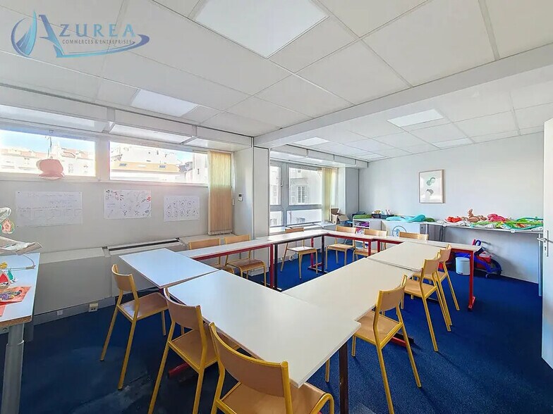 Office in Nice for lease - Interior Photo - Image 3 of 7