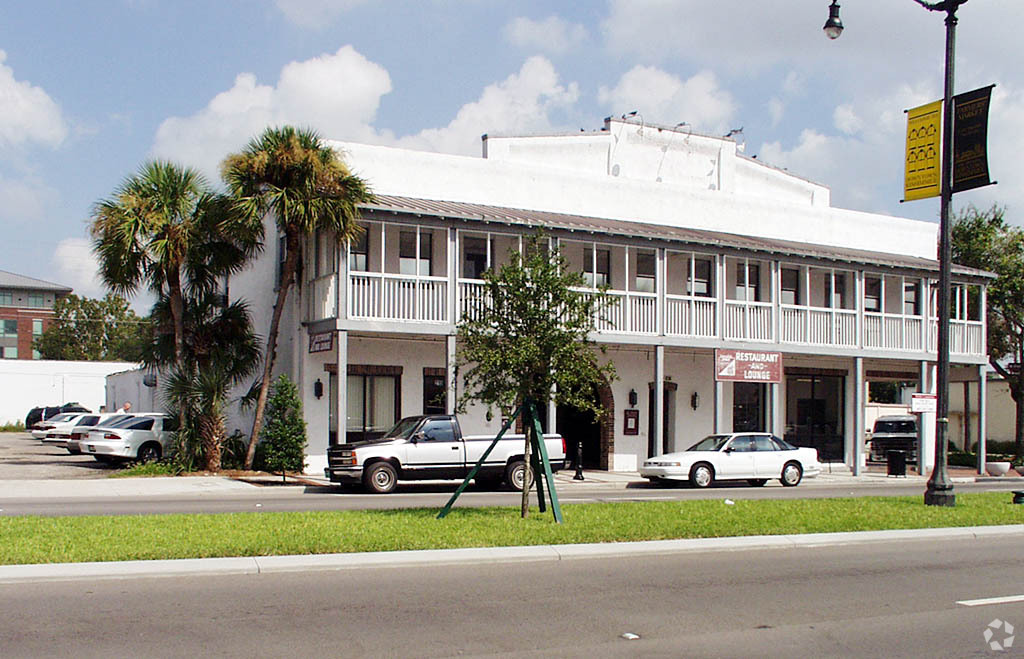 219-221 Broadway Ave, Kissimmee, FL for sale Primary Photo- Image 1 of 1