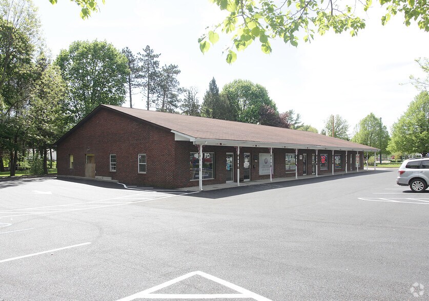 2064 New Hackensack Rd, Poughkeepsie, NY for sale - Building Photo - Image 1 of 1