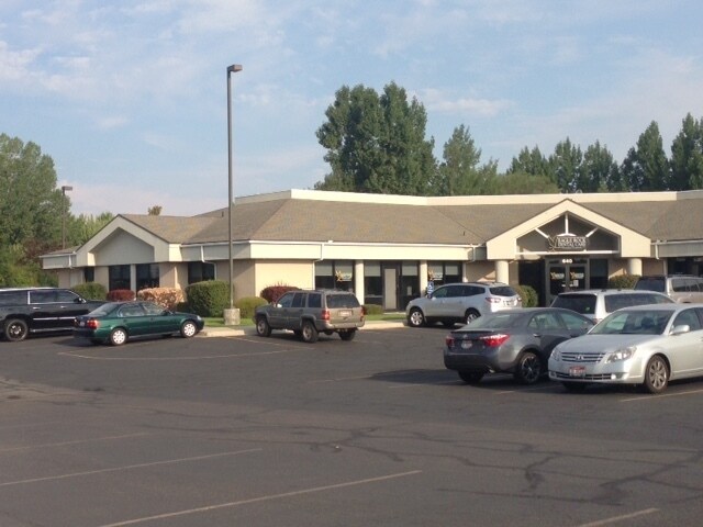 610-640 S Woodruff Ave, Idaho Falls, ID for sale Building Photo- Image 1 of 1