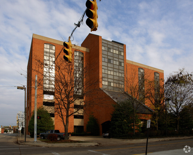 201 3rd St, Parkersburg, WV for sale - Building Photo - Image 1 of 1