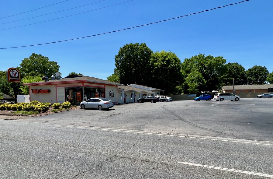 2103 N Cannon Blvd, Kannapolis, NC for sale - Building Photo - Image 1 of 1