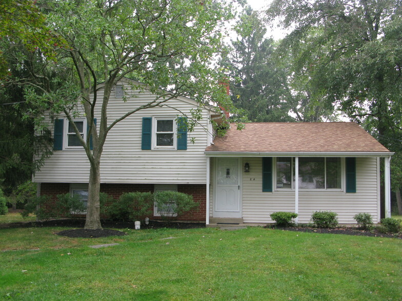 84 Franklin Corner Rd, Lawrence Township, NJ for sale - Primary Photo - Image 1 of 1