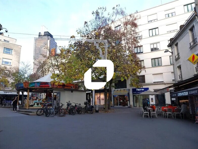 13 Rue Contrescarpe, Nantes for lease - Building Photo - Image 3 of 4