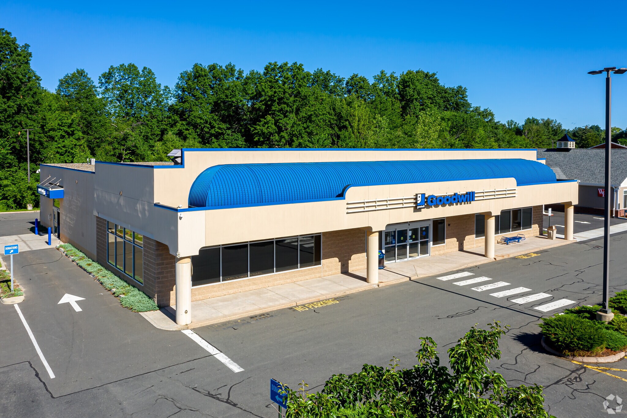 331 Cottage Grove Rd, Bloomfield, CT 06002 Copaco Shopping Center