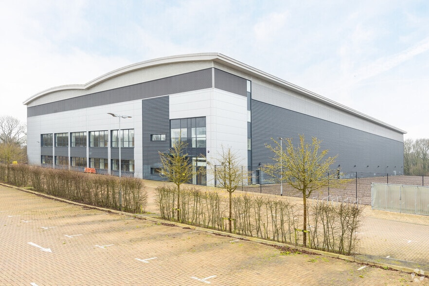 Fitzwygram Way, Havant for lease - Building Photo - Image 2 of 2