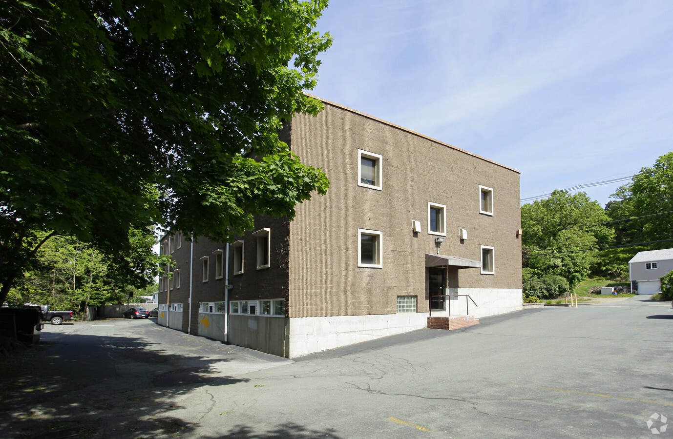 484 Lowell St, Peabody, MA 01960