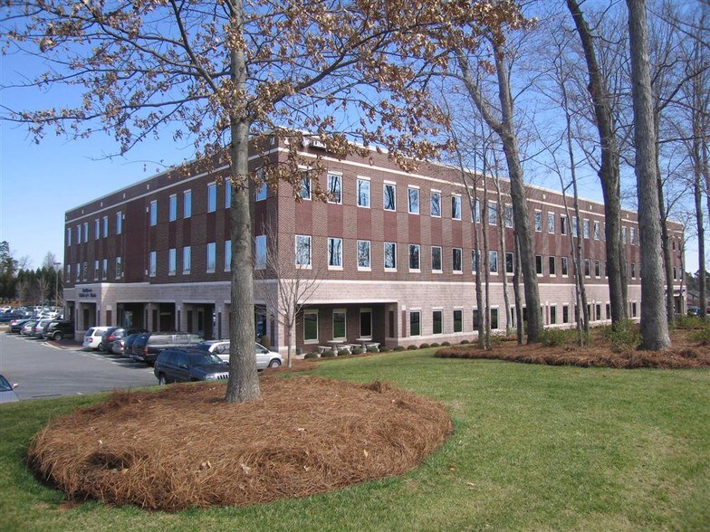 1401 Matthews Township Pkwy, Matthews, NC, 28105 Office Space For