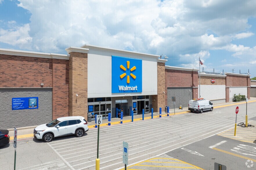 8500-8526 W Golf Rd, Niles, IL for sale - Building Photo - Image 1 of 1
