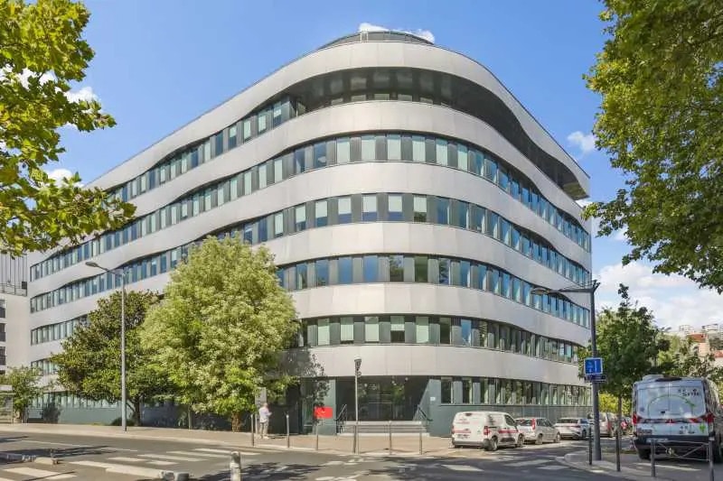 2 Quai Du Commerce, Lyon for lease Building Photo- Image 1 of 17