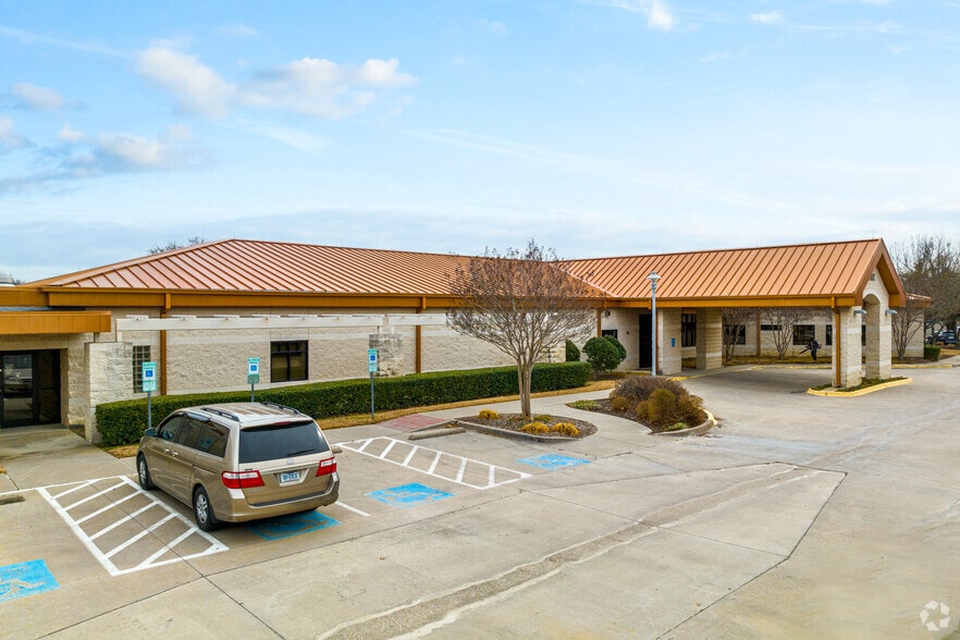 4352 N Josey Ln, Carrollton, TX for sale - Building Photo - Image 2 of 7