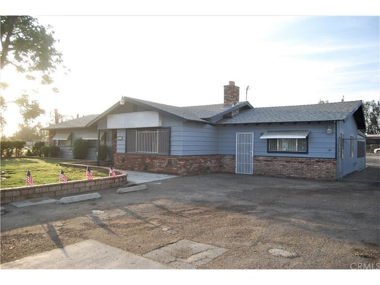 10741 Limonite Ave, Jurupa Valley, CA 91752