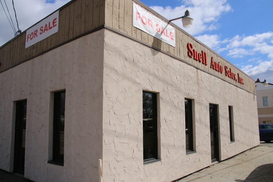 1236 W Wisconsin Ave, Appleton, WI for sale - Building Photo - Image 1 of 1