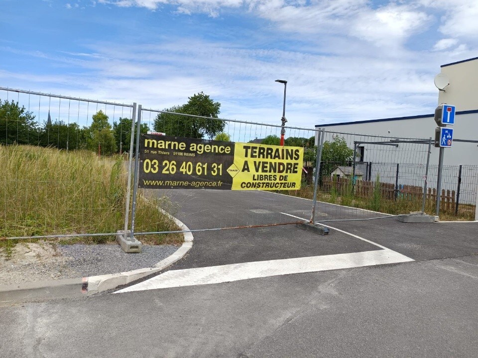 Land in Loivre for sale Building Photo- Image 1 of 7