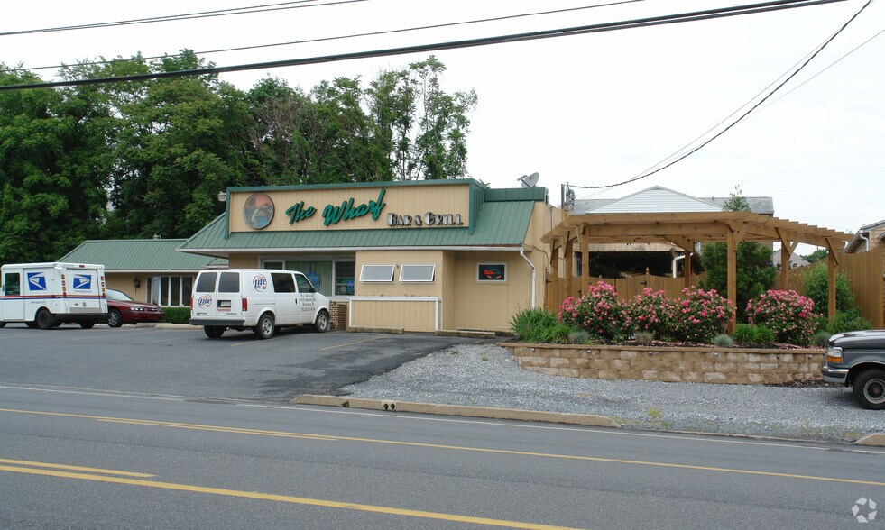 6852 Derry St, Harrisburg, PA 17111