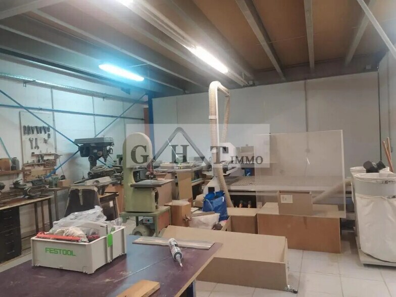 Industrial in Saint-Thibault-des-Vignes for sale - Building Photo - Image 3 of 15