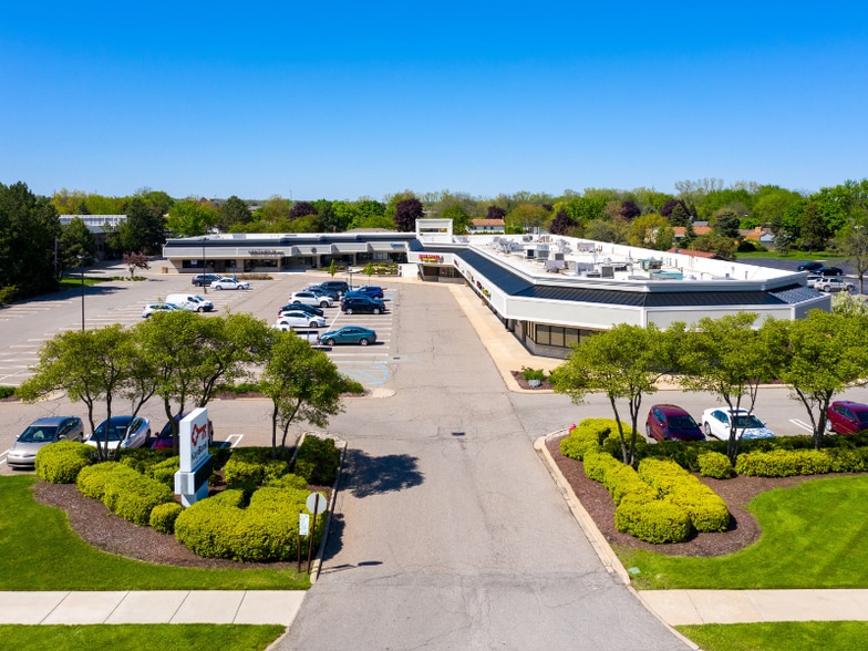 37104-37152 Six Mile Rd, Livonia, MI for lease - Building Photo - Image 1 of 5