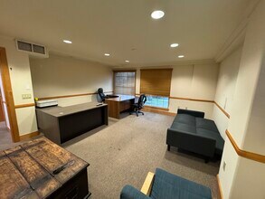 1554 S Sepulveda Blvd, Los Angeles, CA for lease Building Photo- Image 1 of 4