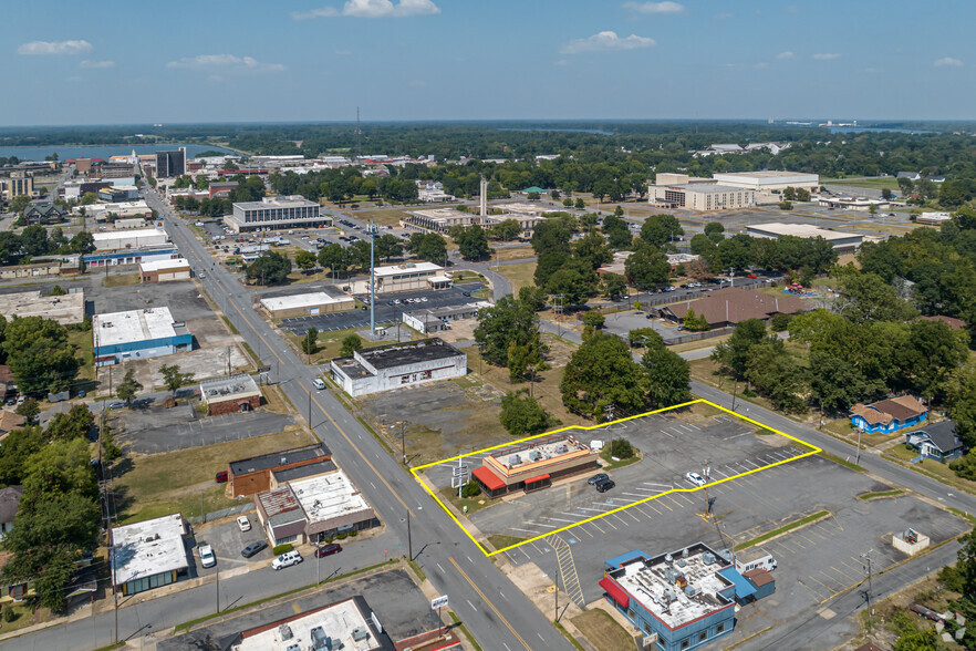 1205 S Main St, Pine Bluff, AR for sale - Building Photo - Image 1 of 1