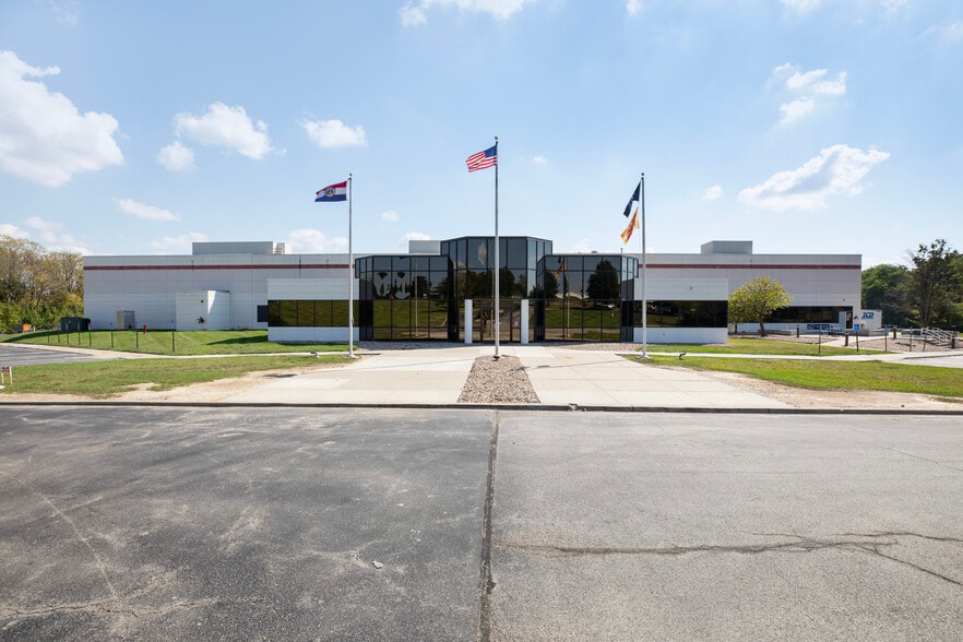 2901 Heartland Dr, Liberty, MO for lease - Building Photo - Image 2 of 8