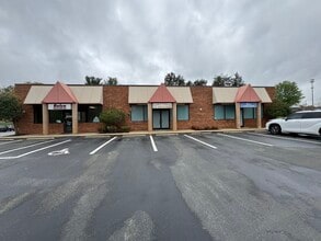 3748 Reynolda Rd, Winston-Salem, NC for lease Building Photo- Image 1 of 8