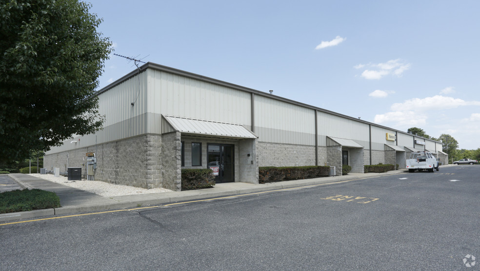 1000 Industrial Way, Toms River, NJ for lease - Building Photo - Image 3 of 4