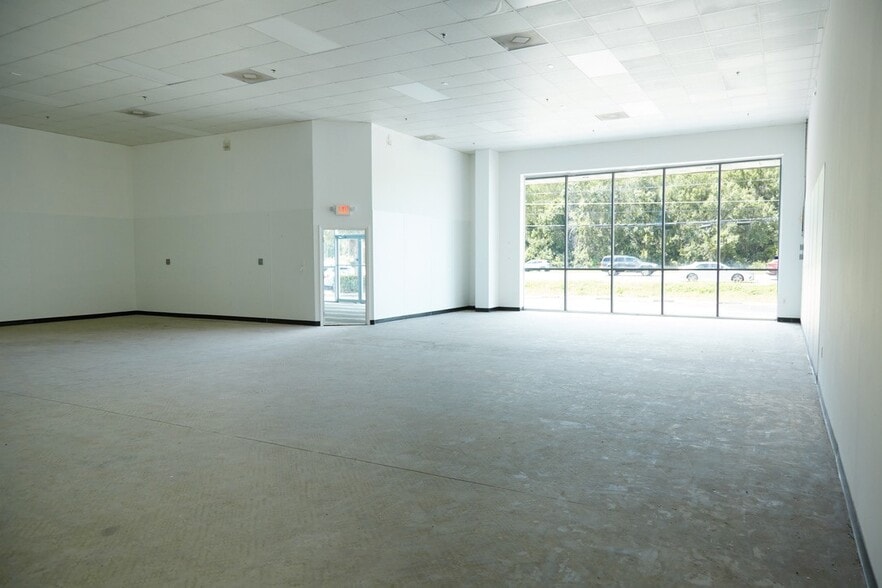 11041 State Road 54, Odessa, FL for lease - Interior Photo - Image 2 of 7