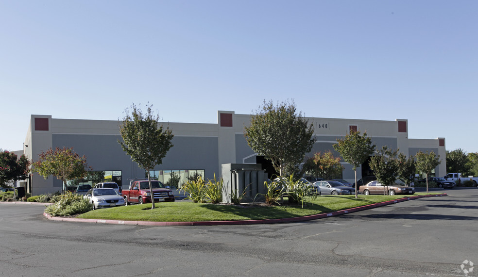 640 Airpark Rd, Napa, CA for lease - Primary Photo - Image 1 of 6