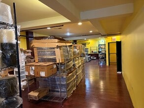 737-739 N La Salle Dr, Chicago, IL for lease Interior Photo- Image 2 of 18