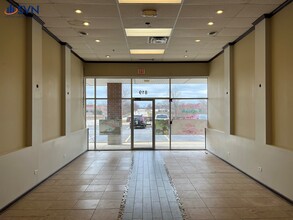 805-821 N Randall Rd, Batavia, IL for lease Interior Photo- Image 2 of 4