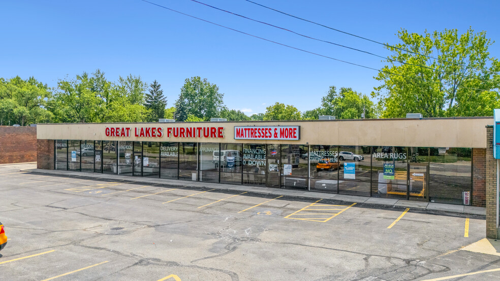 6479-6485 Pearl Rd, Parma Heights, OH for lease - Building Photo - Image 1 of 5