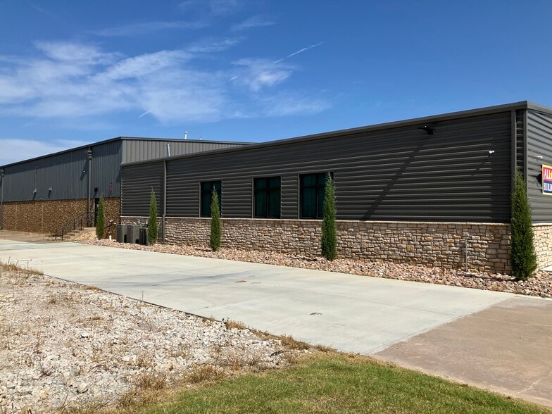5656 S 122nd East Ave, Tulsa, OK for lease - Building Photo - Image 3 of 4