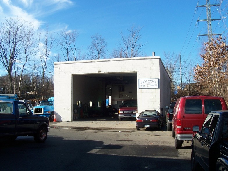 130 Lenox Ave, Stamford, CT for sale - Building Photo - Image 3 of 63
